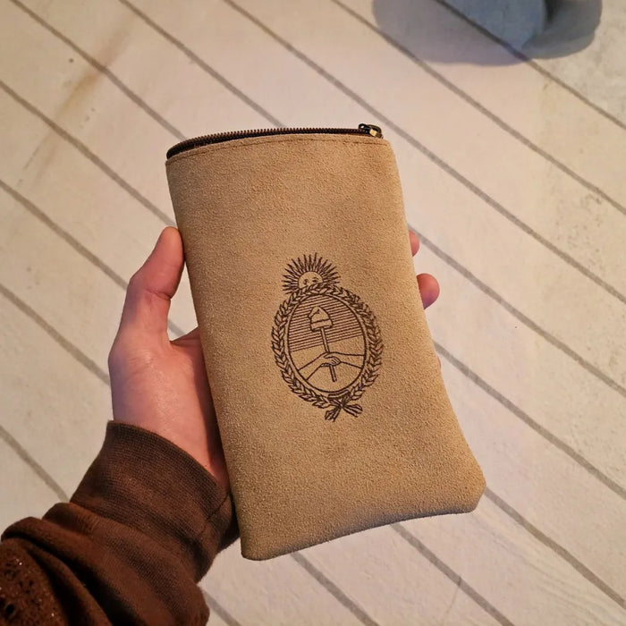 Yerbera de Cuero Especial con Escudo Nacional Argentino 250 g